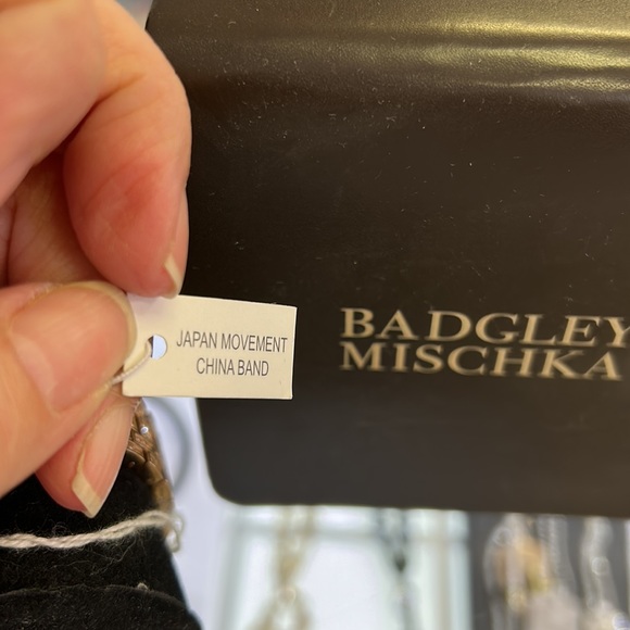 BADGLEY MISCHKA rose gold with Swarovski crystal watch - Picture 8 of 9